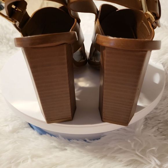 Tory burch authentic heels - Picture 6 of 13